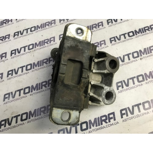 Подушка (опора) двигуна ліва Fiat Punto 2005-2018 1.3JTD 071A23611